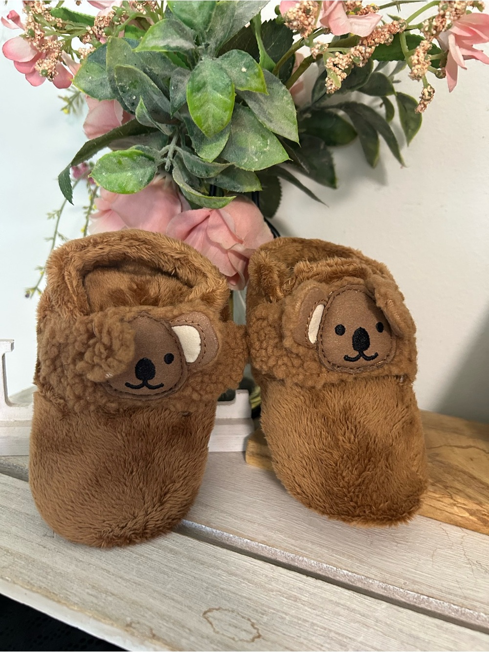Cozy Brown Bear Plush Baby Booties - Soft Infant Slip-Ons